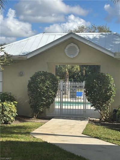 1270 Shady Rest Ln, Unit 403, Naples, FL 34103 Photo