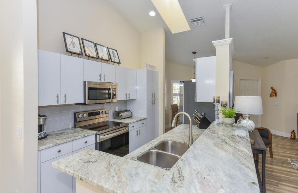 438 SW Jefferson Circle, Port Saint Lucie, FL 34986 Photo