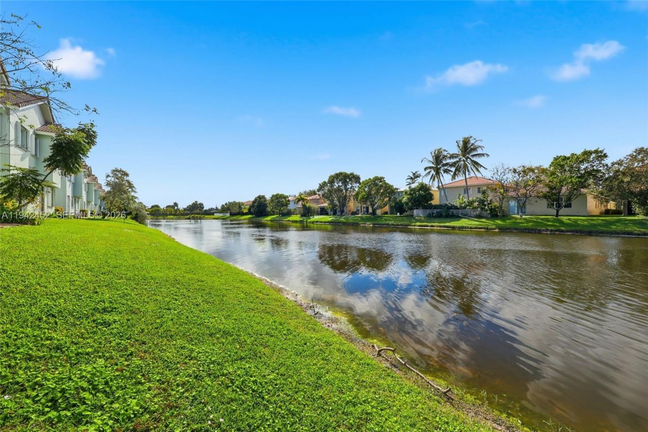 3059 Laurel Ridge Cir, Riviera Beach, FL 33404 Photo