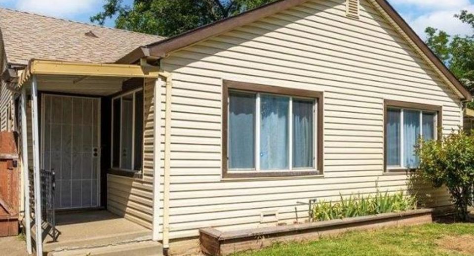 2305 Cantalier St, Sacramento, CA 95815 Photo