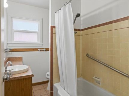 2305 Cantalier St, Sacramento, CA 95815 Photo