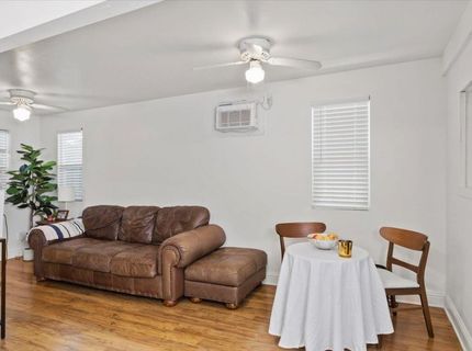 2305 Cantalier St, Sacramento, CA 95815 Photo