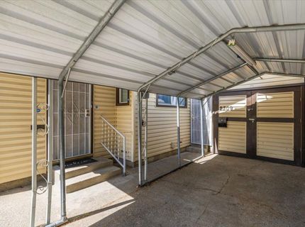 2305 Cantalier St, Sacramento, CA 95815 Photo