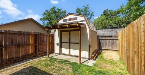 2305 Cantalier St, Sacramento, CA 95815 Photo