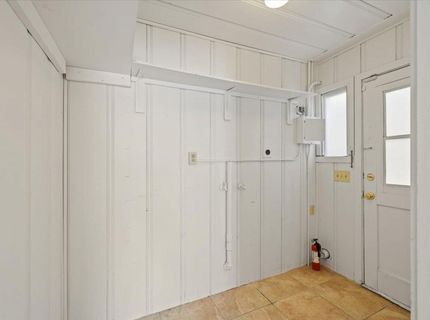 2305 Cantalier St, Sacramento, CA 95815 Photo