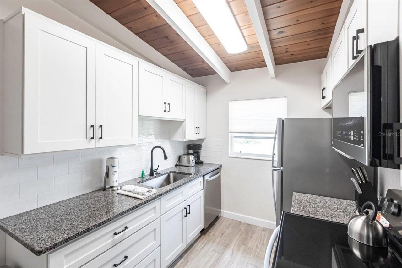 6006 Midnight Pass Road, Unit 63, Sarasota, FL 34242 Photo