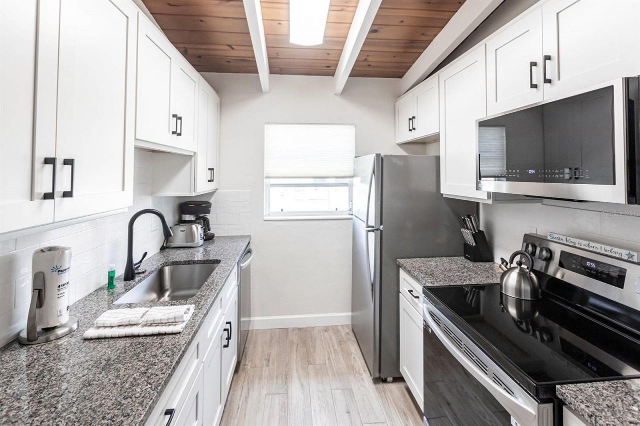 6006 Midnight Pass Road, Unit 63, Sarasota, FL 34242 Photo