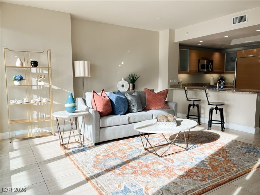 222 Karen Avenue, Unit 1004, Las Vegas, NV 89109 Main Photo