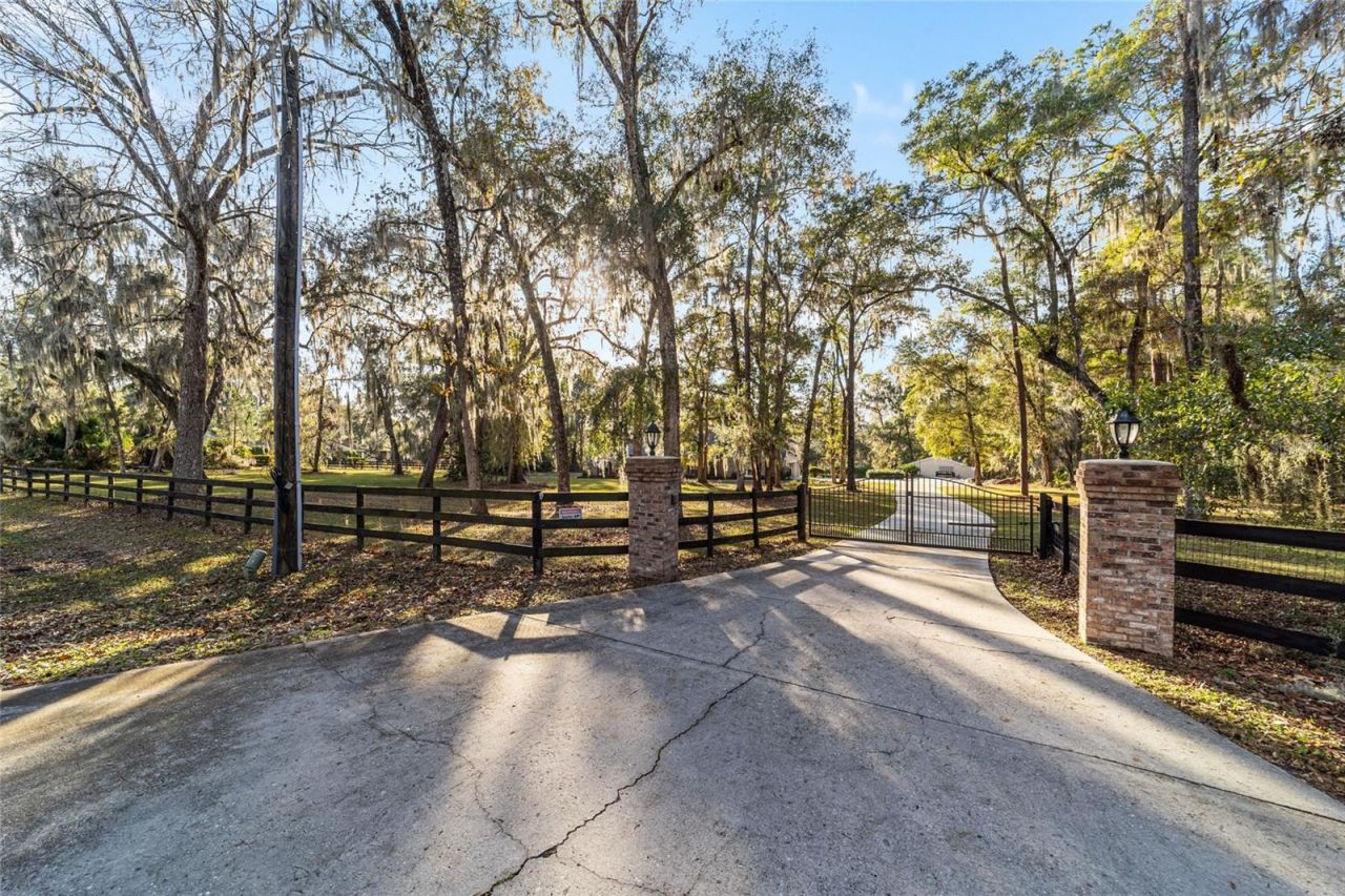 9080 SW 19th Avenue Road, Ocala, FL 34476 Photo