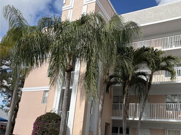 2602 NW 103rd Ave, Unit 401, Sunrise, FL 33322