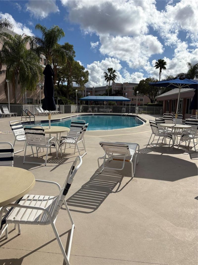 2602 NW 103rd Ave, Unit 401, Sunrise, FL 33322 Photo