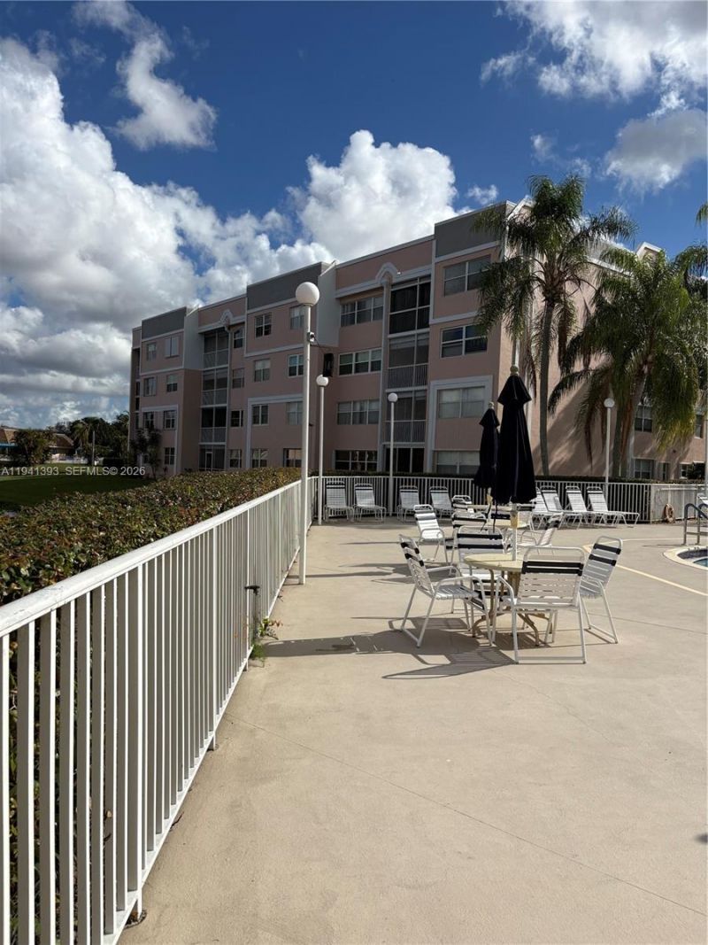 2602 NW 103rd Ave, Unit 401, Sunrise, FL 33322 Photo