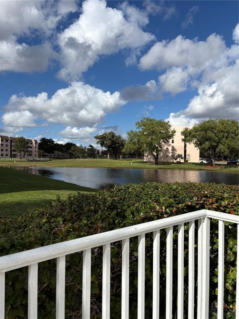 2602 NW 103rd Ave, Unit 401, Sunrise, FL 33322 Photo