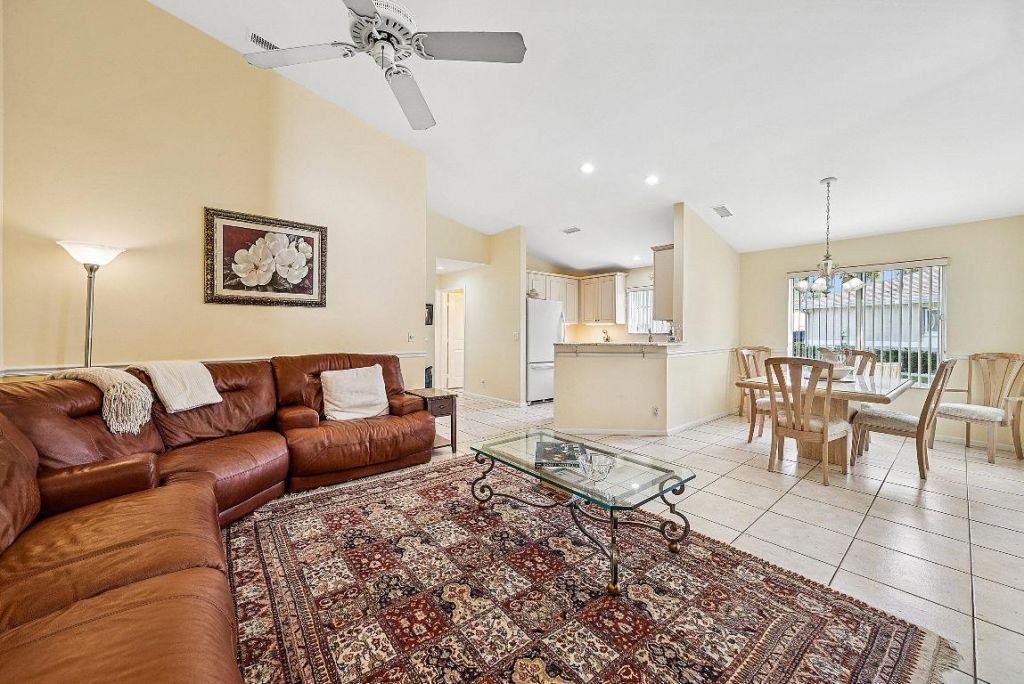 9238 Vineland Court, Unit A, Boca Raton, FL 33496 Photo
