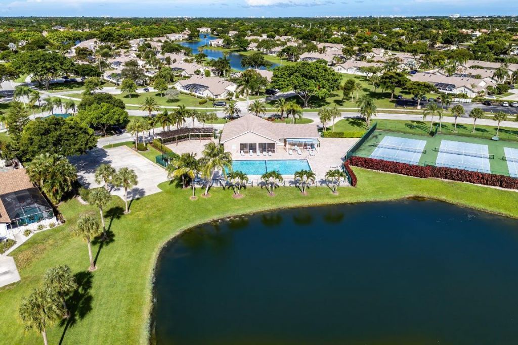 9238 Vineland Court, Unit A, Boca Raton, FL 33496 Photo