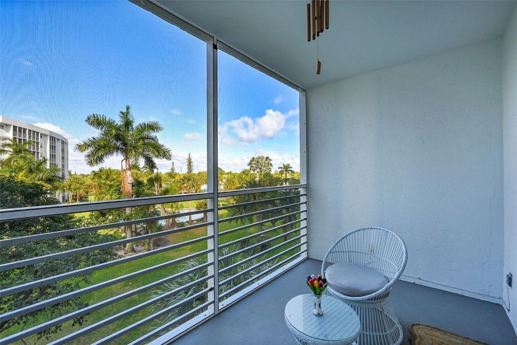 2731 NE 14th St Causeway, Unit 421, Pompano Beach, FL 33062 Photo