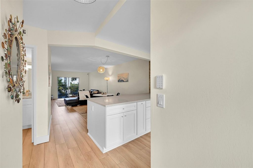 2731 NE 14th St Causeway, Unit 421, Pompano Beach, FL 33062 Photo