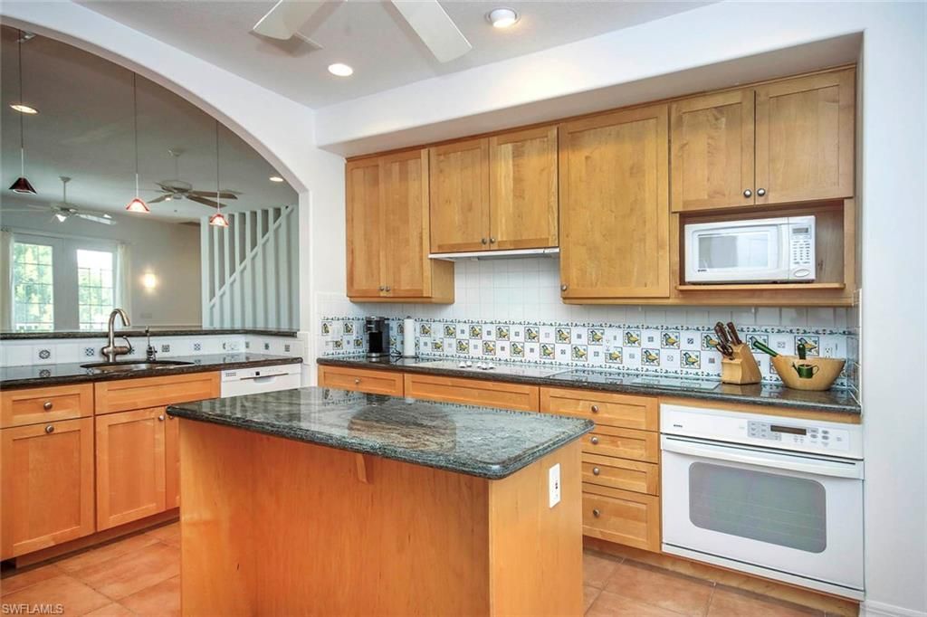 580 Sea Oats Dr , Sanibel, FL 33957 Photo