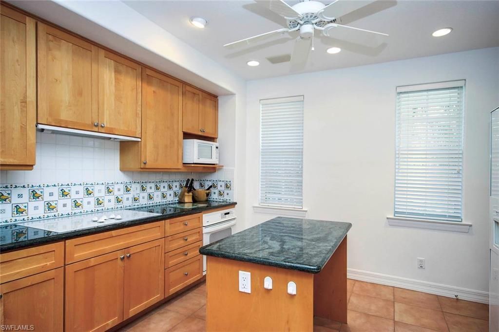 580 Sea Oats Dr , Sanibel, FL 33957 Photo