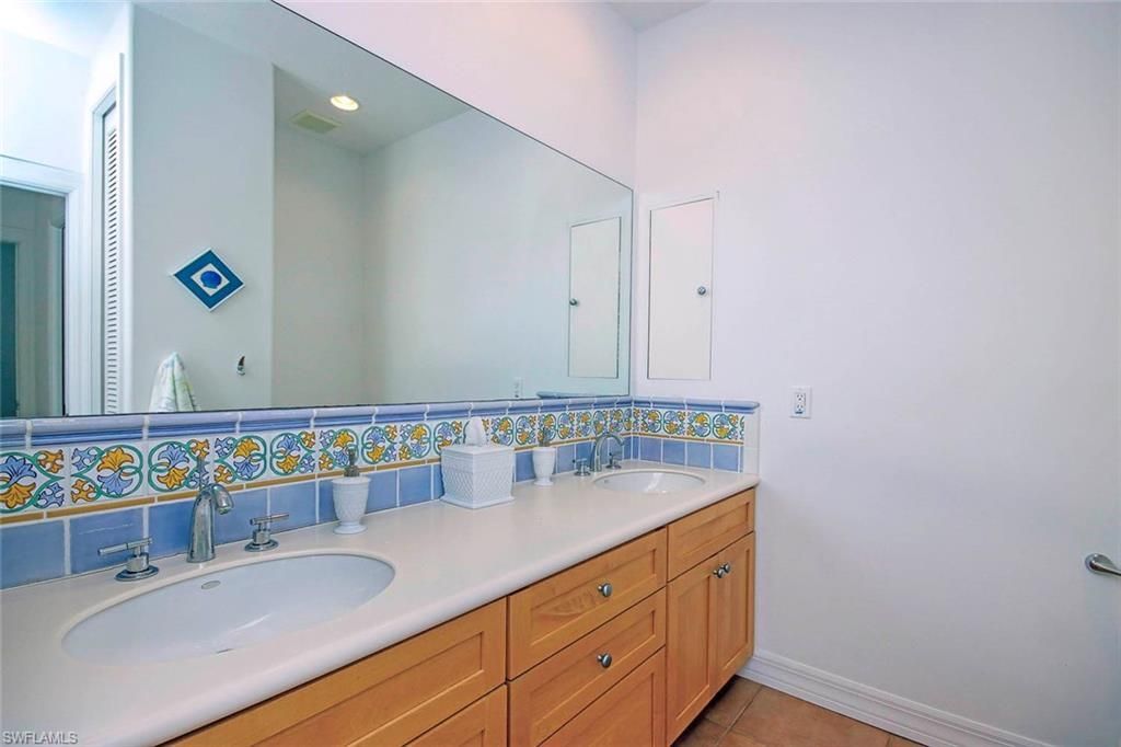 580 Sea Oats Dr , Sanibel, FL 33957 Photo