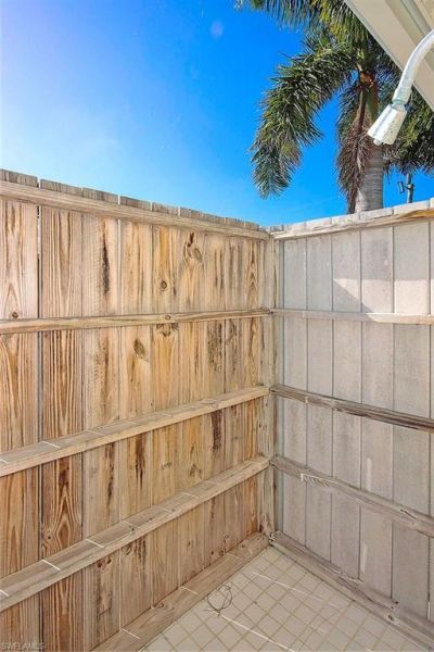 580 Sea Oats Dr , Sanibel, FL 33957 Photo