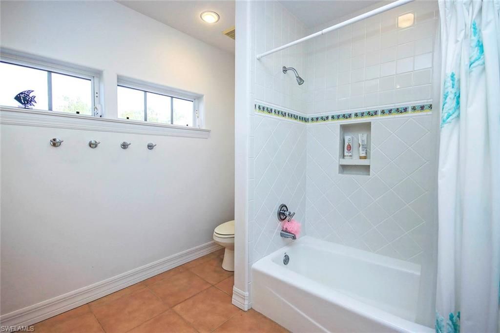 580 Sea Oats Dr , Sanibel, FL 33957 Photo