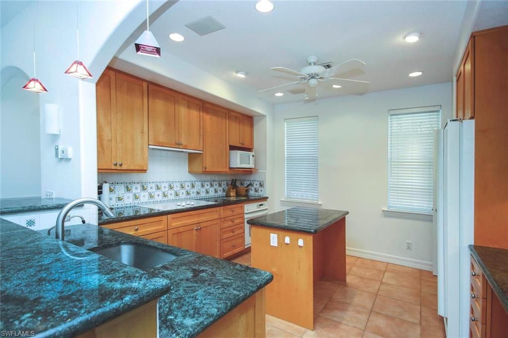 580 Sea Oats Dr , Sanibel, FL 33957 Photo