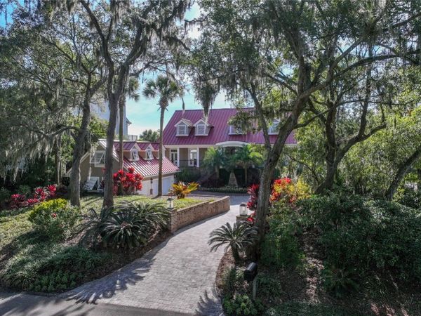 135 LONG POINT Drive, Amelia Island, FL 32034