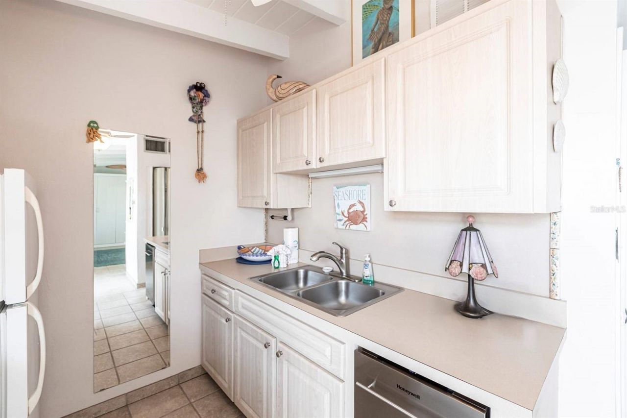 6006 Midnight Pass Road, Unit 68, Sarasota, FL 34242 Photo