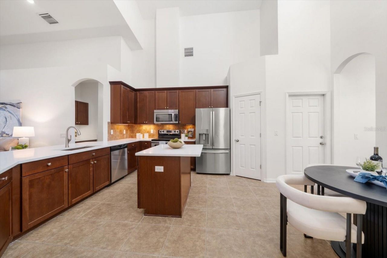 9125 Biscayne Way, Seminole, FL 33776 Photo