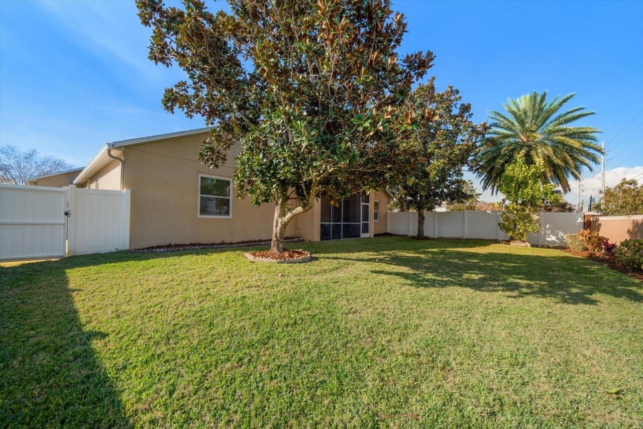 9125 Biscayne Way, Seminole, FL 33776 Photo