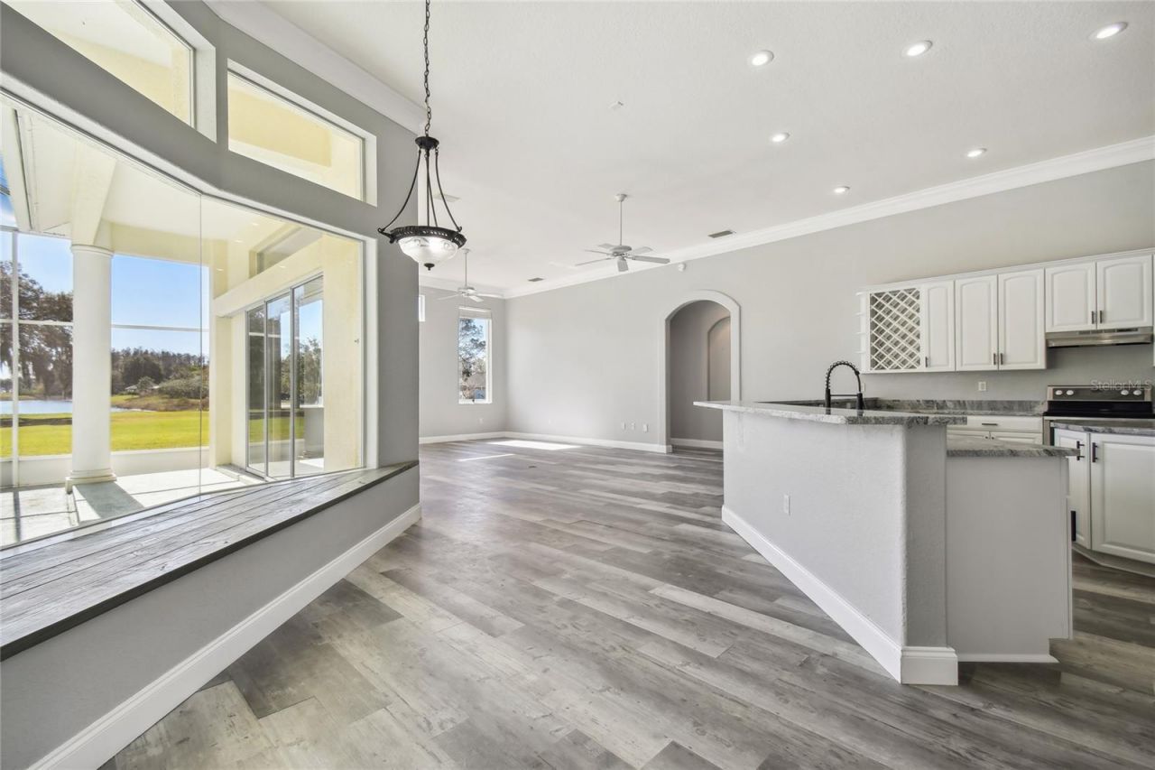 6644 Country Club Road, Wesley Chapel, FL 33544 Photo