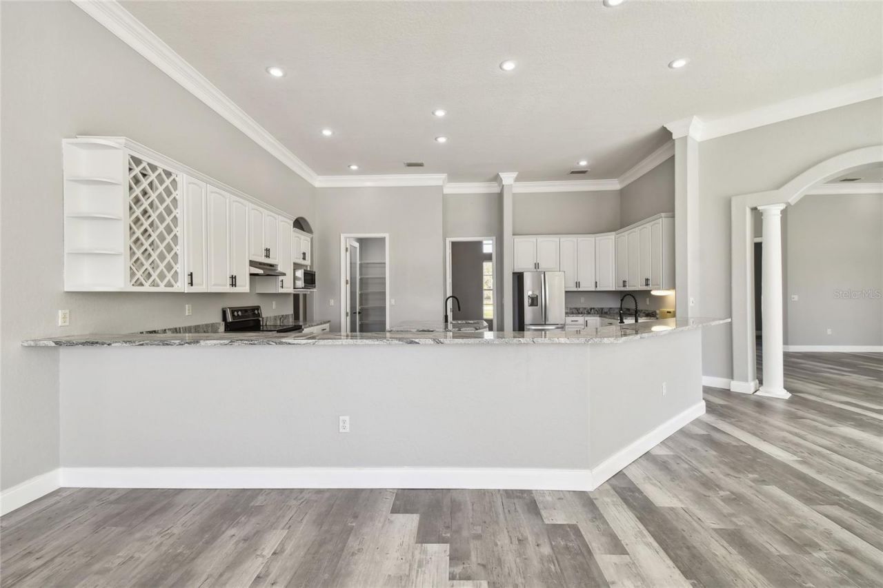 6644 Country Club Road, Wesley Chapel, FL 33544 Photo