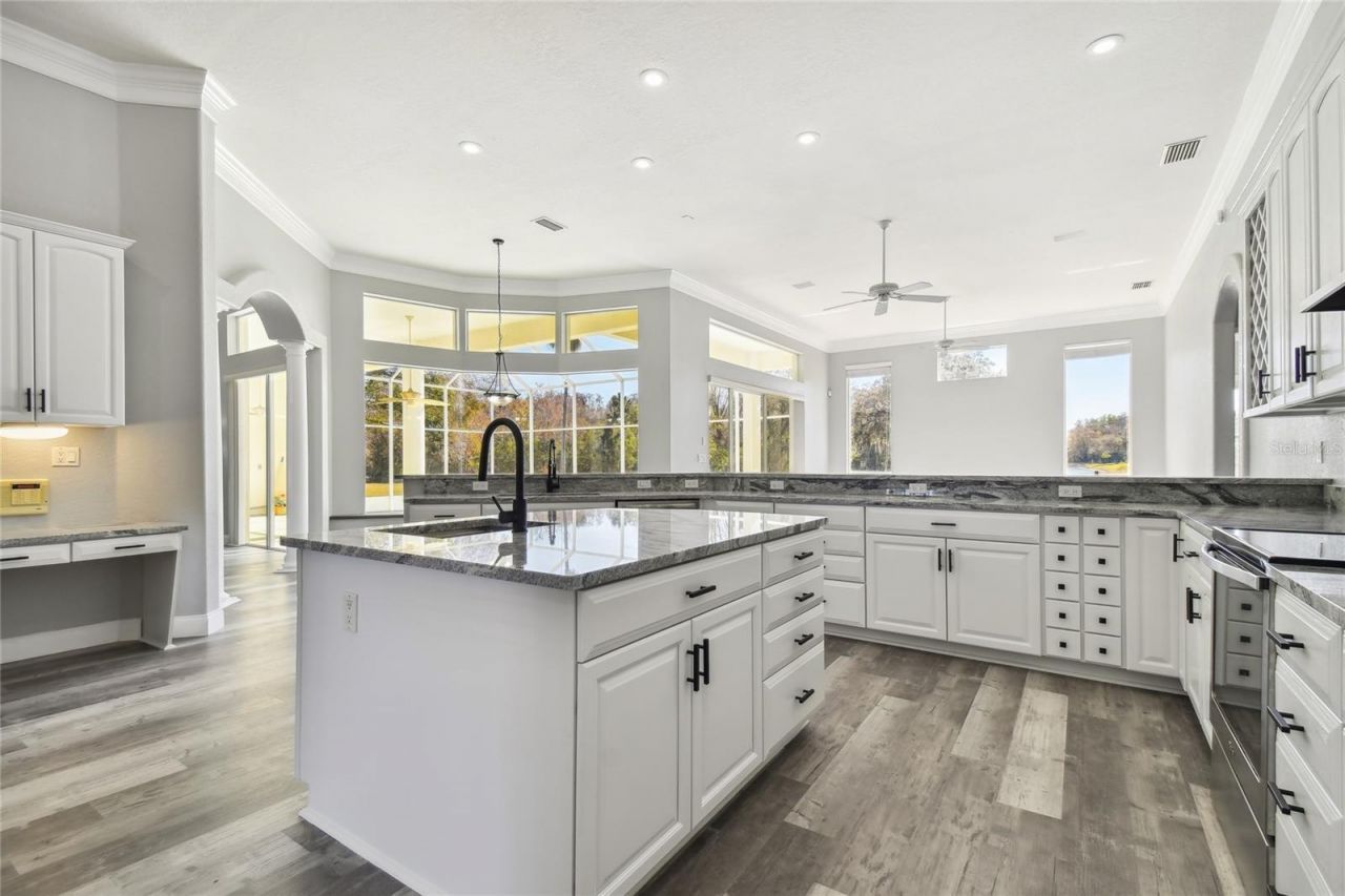 6644 Country Club Road, Wesley Chapel, FL 33544 Photo