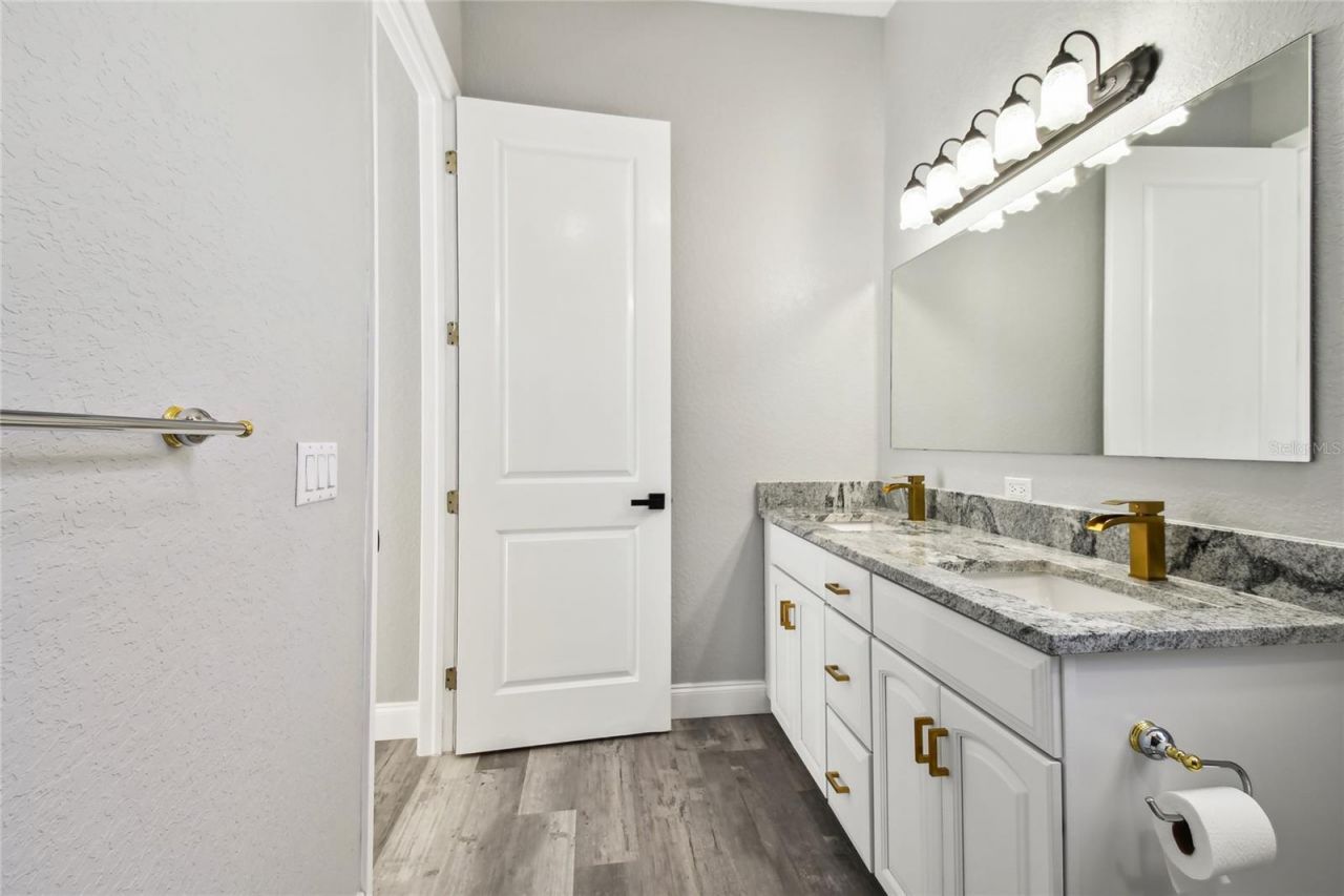 6644 Country Club Road, Wesley Chapel, FL 33544 Photo