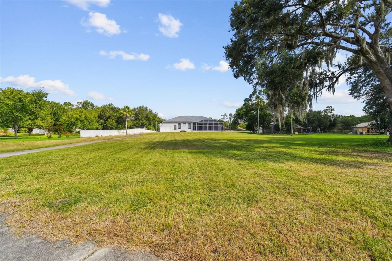 6644 Country Club Road, Wesley Chapel, FL 33544 Photo