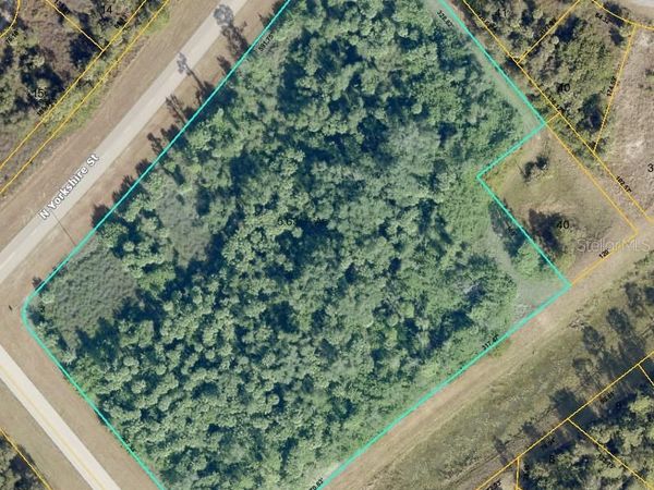 N YORKSHIRE STREET, NORTH PORT, FL 34288
