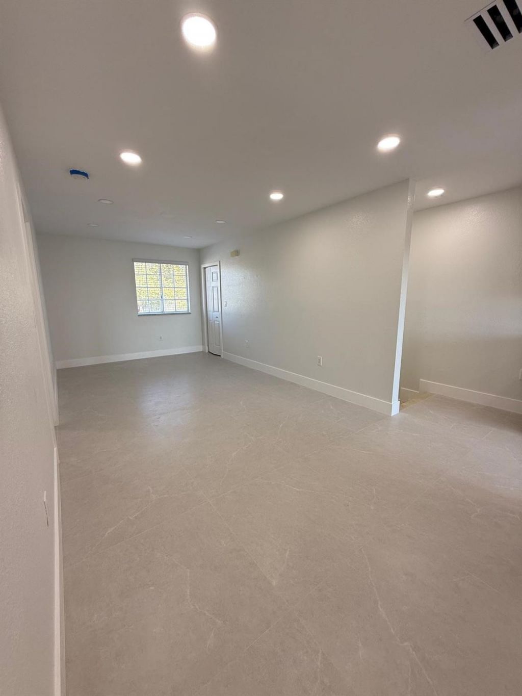 3526 W 76th Street, Unit 203, Hialeah, FL 33018 Photo