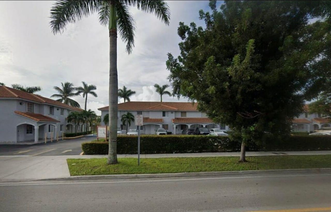 3526 W 76th Street, Unit 203, Hialeah, FL 33018 Photo
