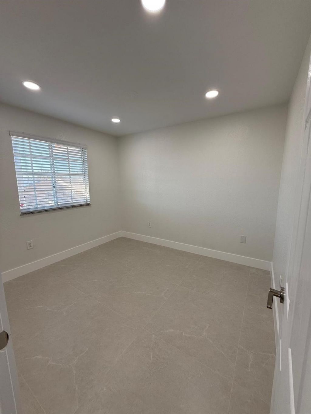 3526 W 76th Street, Unit 203, Hialeah, FL 33018 Photo