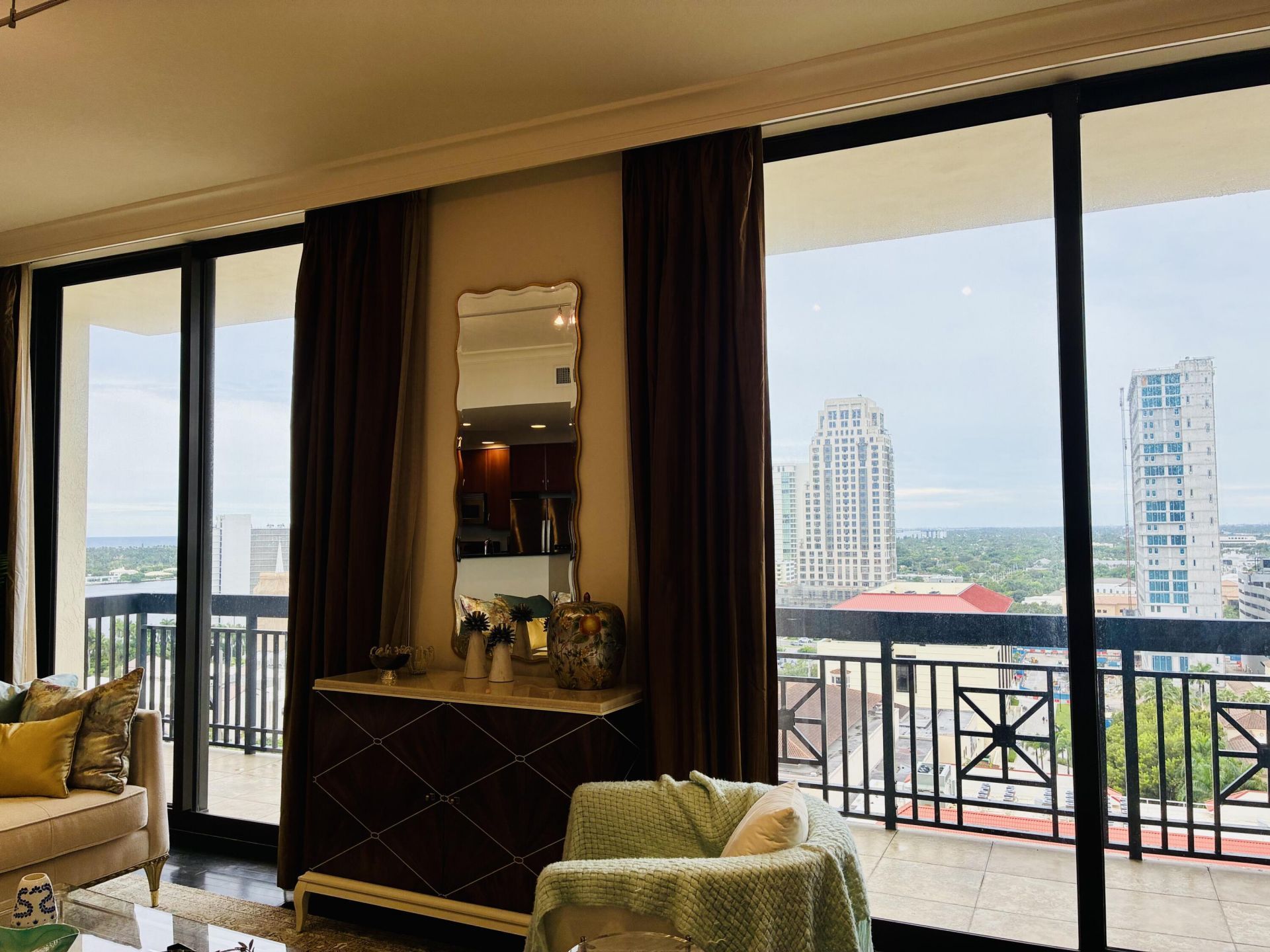 801 S Olive Avenue, Unit 1402, West Palm Beach, FL 33401 Photo