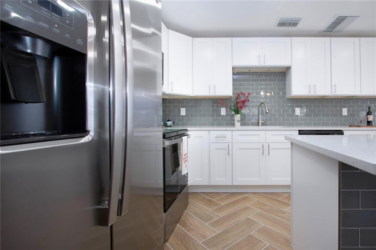 1902 Andover Street, Unit 198, Sun City Center, FL 33573 Photo