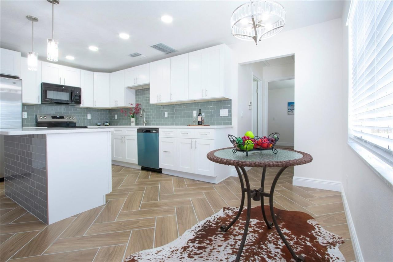 1902 Andover Street, Unit 198, Sun City Center, FL 33573 Photo