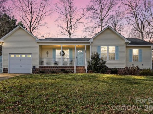 169 Meadow Glen Drive , Troutman, NC 28166