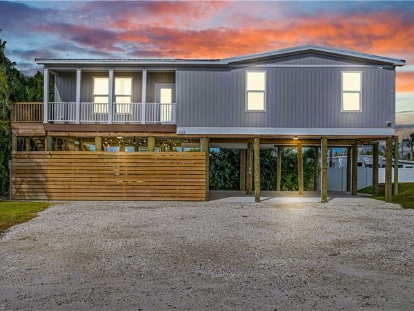 3524 5th AVE, ST. JAMES CITY, FL 33956