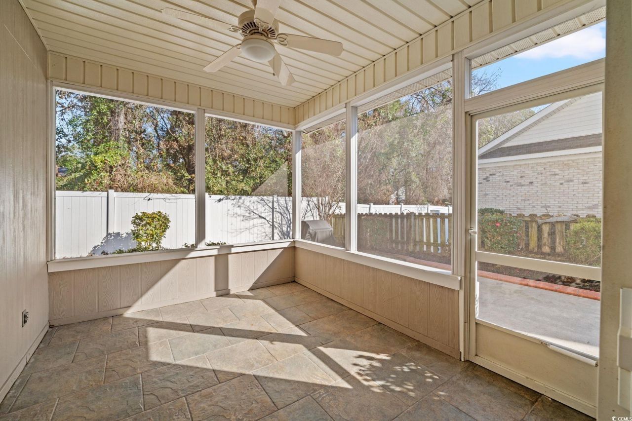 4221 Ravenwood Dr. Photo 30