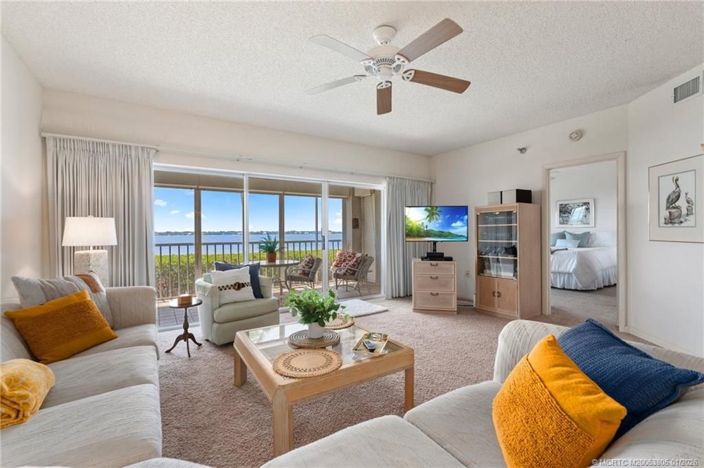 164 NE Edgewater Drive, Unit 2105, Stuart, FL 34996 Photo