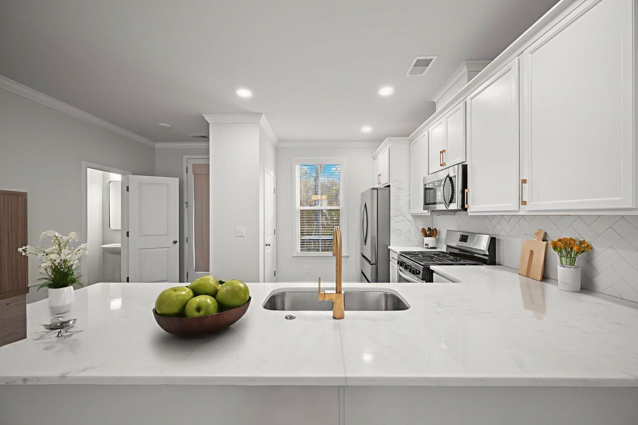 523 Green Fern Drive Photo 13