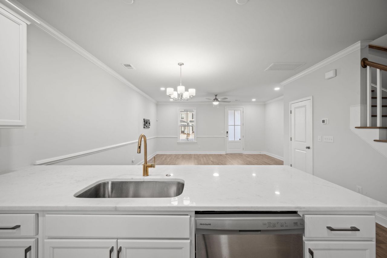 523 Green Fern Drive Photo 16