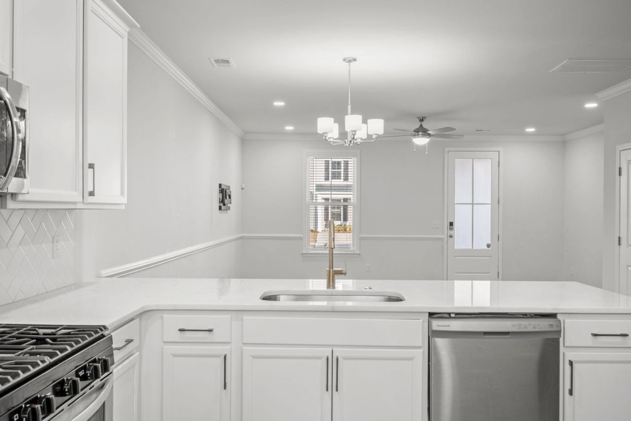 523 Green Fern Drive Photo 19